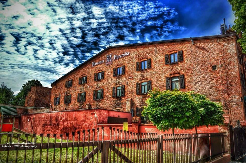 Karczma Rycerska Lebork Apartment Exterior foto