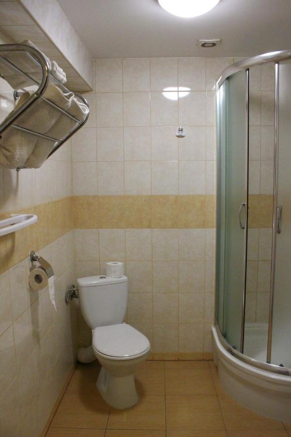 Karczma Rycerska Lebork Apartment Exterior foto