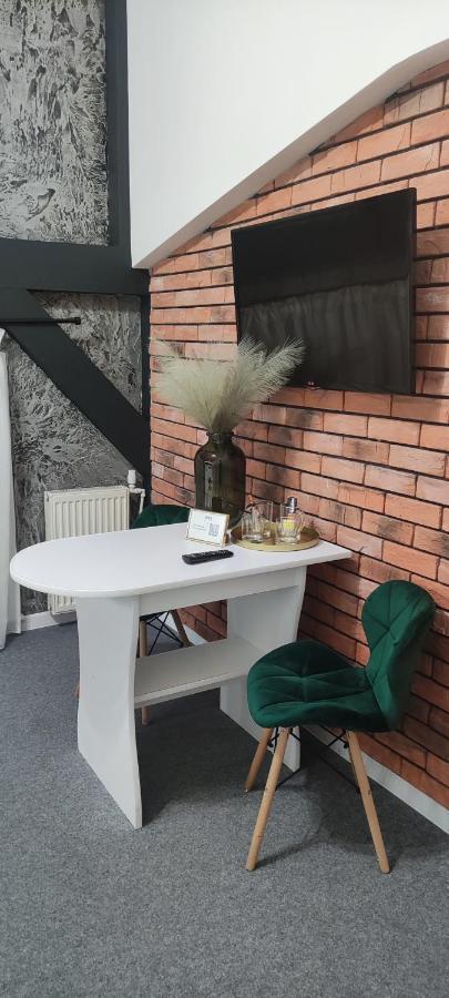 Karczma Rycerska Lebork Apartment Exterior foto